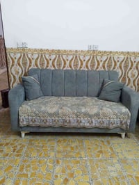 تخم • ٨ مقاعد