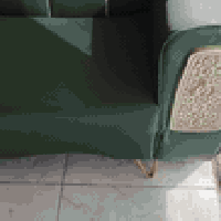 غراض حلاقه البيع كراسي ثنين ومرايات وقنفات وكغسله الموجودات بل الفيديو...