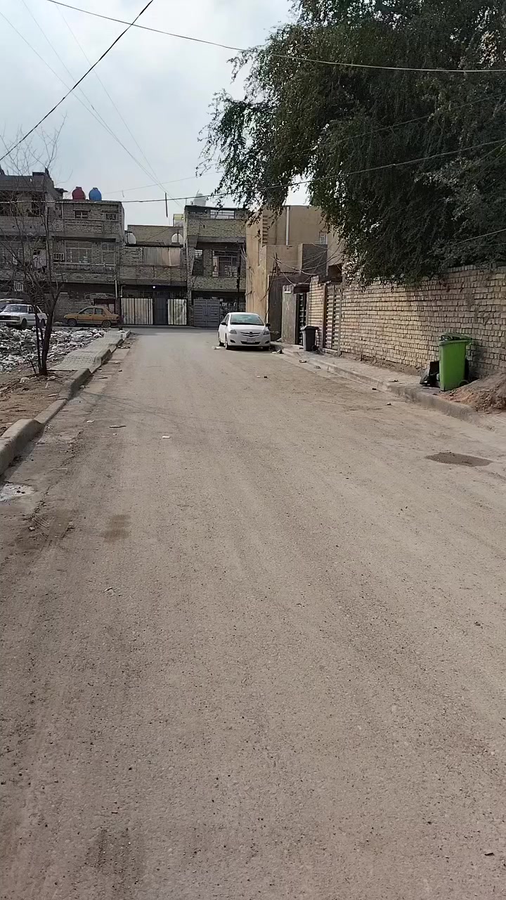 السلام عليكم للبيع بيت هيكل بل زراعي مال حي الامين الثانية الزراعي مقاطعة 2على 8 فرق  بيت عن 2على 9 مدفوع اشتركات كهرباء أو ماء طابو صرف سند 25 الموصفات موضحه بل فيدو بناء حديث 5 غرف نوم من عده الاستقبال 4 حمامات قريب على مشروع المدارس المشروع راح يتنفذ  المساحه 100 متر 5في20  امطبك.اشتايكر.جديد. امسس.كهرباء.او ماء او طابق الأرضي امبيض عوزه بس كاشي السعر  على خاص  رقمي ***********
