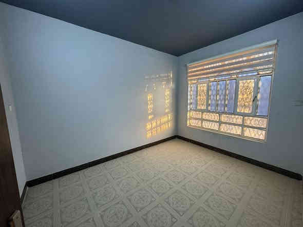 #بنايه- تجاري 
للبيع طابو صرف 200م واجه 10م نزال 20م 

طابقين الطابق الاول مكاتب عدد 2 مع قاعه مفتوحه ومطبخ مع مجمع صحي

الطابق الثاني شقق عدد 2
الشقه الاولى تحتوي ع 3 غرف نوم  هول مجمع صحي
الشقه الثانيه غرفتين هول مجمع صحي مع مطبخ
———————————————
الموقع مدخل شارع الحسينيه بالبدايه تبعد ع شارع 60 
70م
——————————————-
لمعرفة باقي التفاصيل يرجى الأتصال 
مكتب أملاك بابل للعقار
كرامه شارعً الضريبه مقابل التخطيط العمراني 
***********
