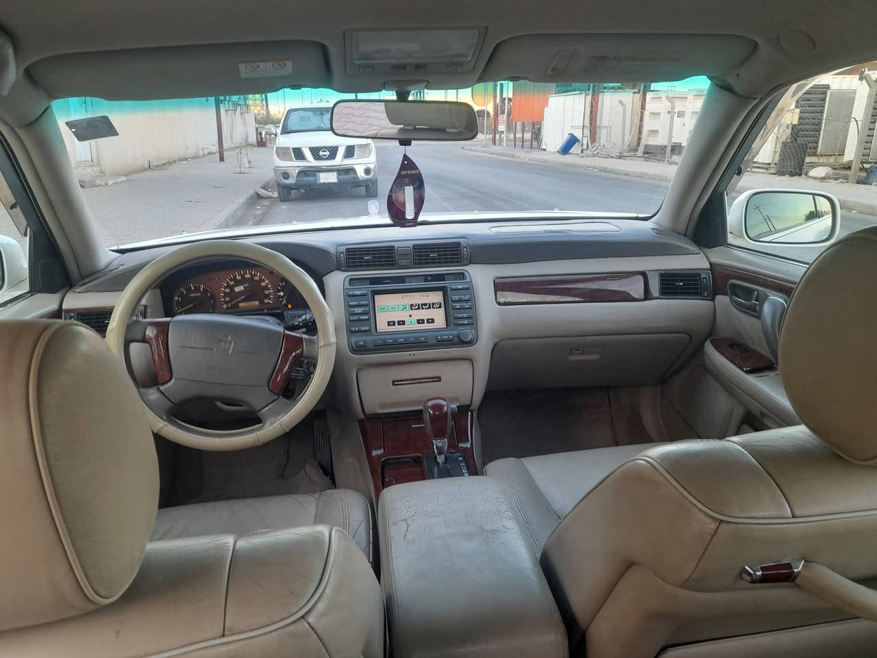 للبيع جاهزه مكانهالنجف  ***********٨ ادوات

