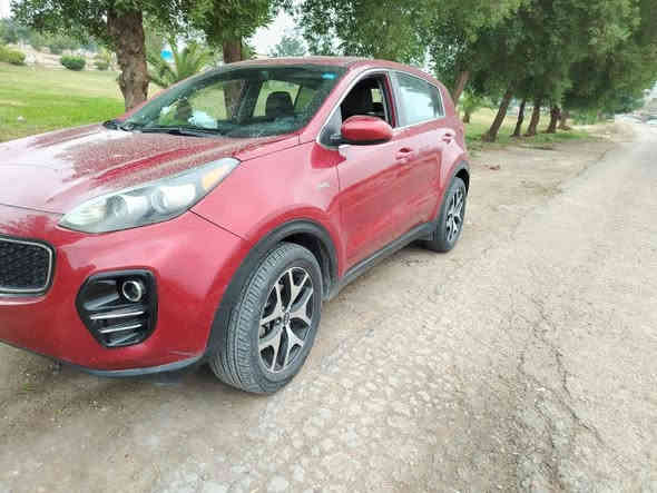 سبورتج ٢٠١٧رقم بغداد وارد أمريكي حادث فقط جنطه بدون دواخل صبغ فقط جنطه  كير مكينه صدر خلفي أمامي زين بيع أو مراوس السعر ١٤٣وبيهه حك جيتك العنوان بغداد الكرخ حي الجهاد***********
