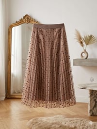 ملابس نسائية • ١٢ قطعة • توصيل