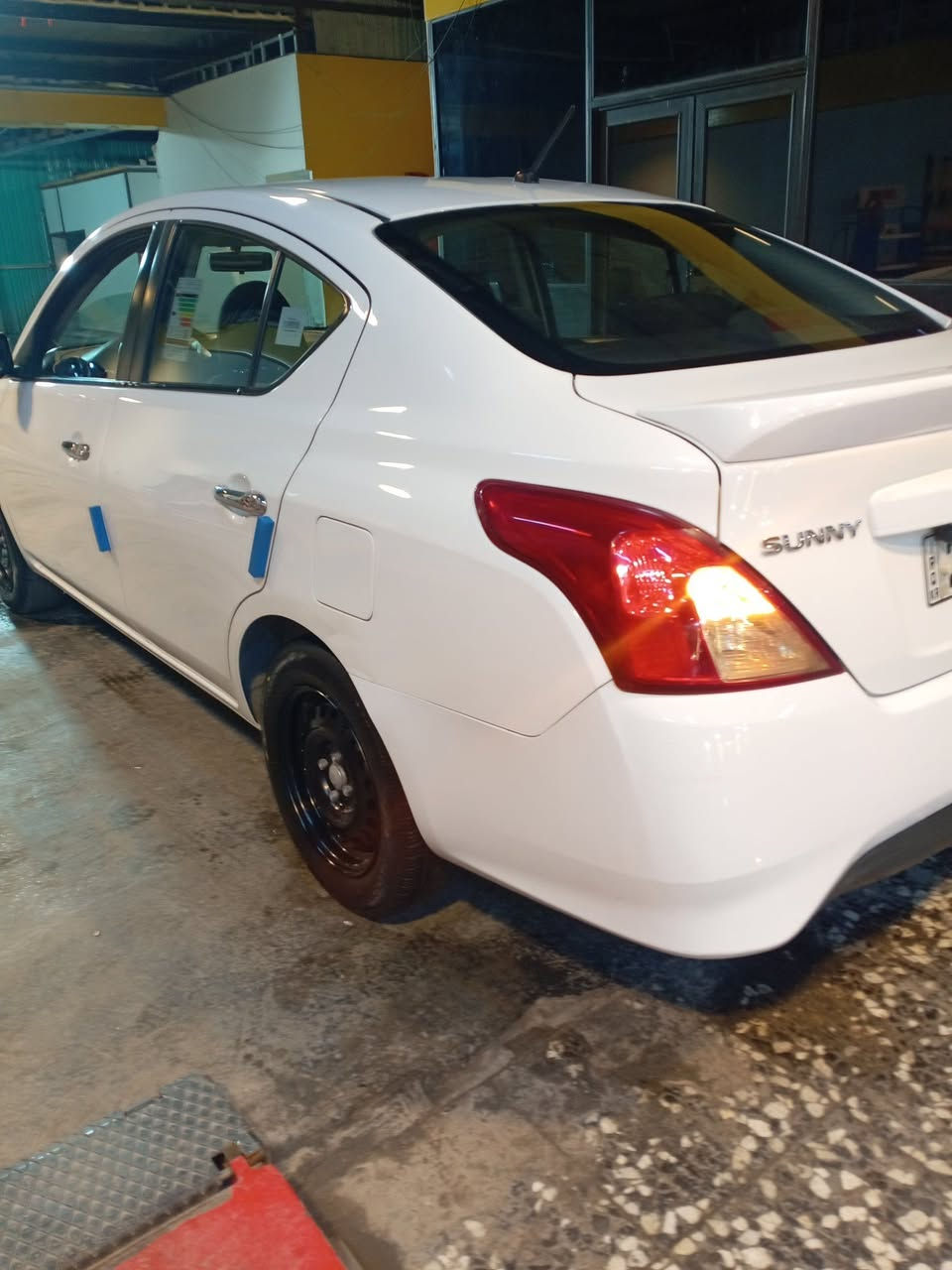 بعد التحيه والسلام
للبيع سني موديل 2024 مصري السعر 120
مكفوله من الصبغ والتبديل
بيه بس شخط بسيط مابين ومكحل
الشخط مآشر عليه بالصوره بسيط ومابين
الممشى 26 سياره جديده
قطعتين تبريد إشاير مري شاشه كار بلاي 
شباج ودعاميه شكل الجديد ام النيكل
رقم أربيل الجديد وبسمنا شرط التحويل 
للاستفسار الاتصال *********** 
مكاني بغداد البلديات
