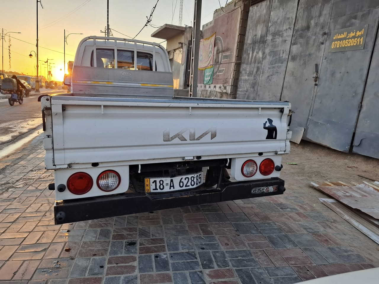 كيا حمل بنكو ٢٧٠٠ رقم بابل موديل ٢٠٢٢ سيارة جدية جاهزه مال جناي سنوية ٢٠٢٧ مكانها طويريج باسمي مواصفاتها بلوتوث شاشة تبريد خير من الله اشاير مري كامره خلفيه السعر ١٤٥ وبيهه مجال بسيط  
***********
