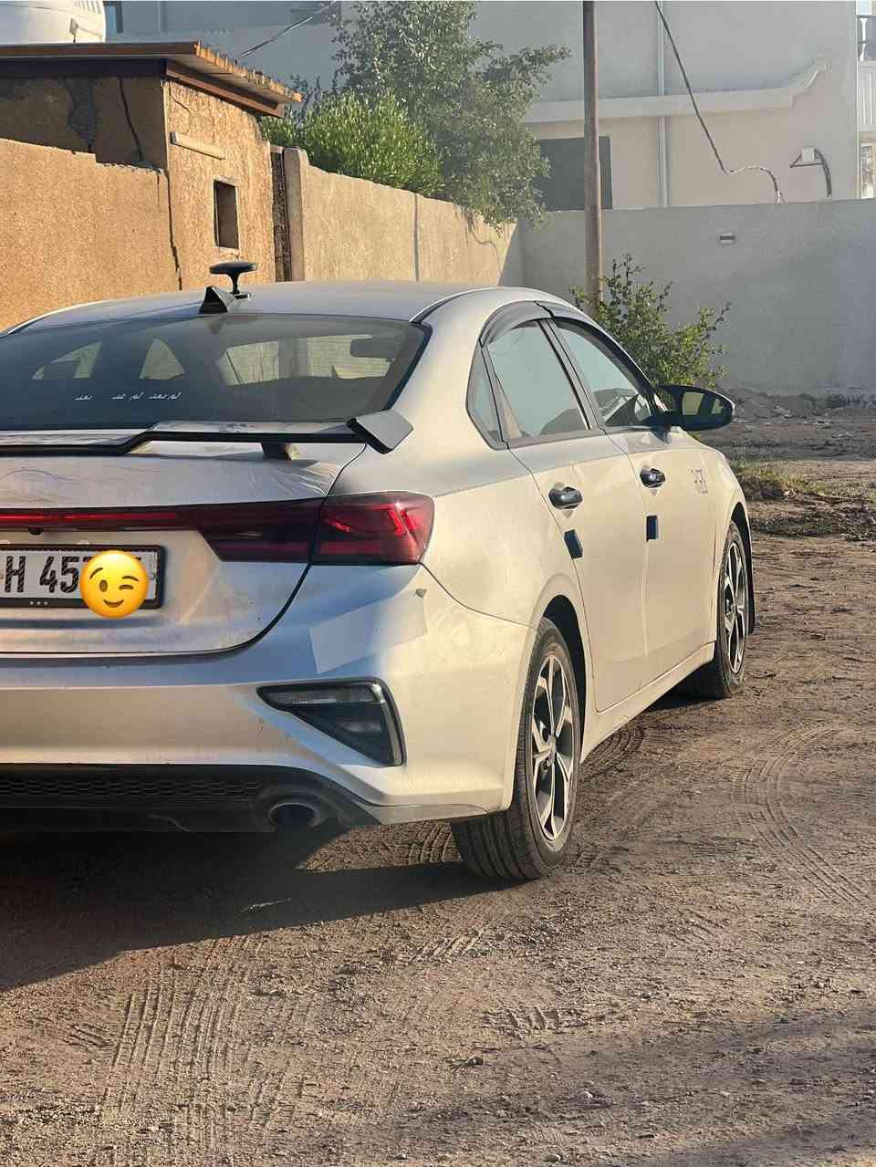 سلام عليكم ورحمة الله وبركاته
العروسه الاسم فورتي الموديل 19امريكي
نص فول بيها جاملغ الخلفي فقط عندي حادثها امريكا 
رقم بغداد الإنكليزي ابسمي هزه جديده نضيفه باتري تايرات 
صدر المكان بغداد السعر خاص واني حاضر رقم التلفون فقط هاذه بي وتساب  ***********
حجم المكينه 2000دوووش
