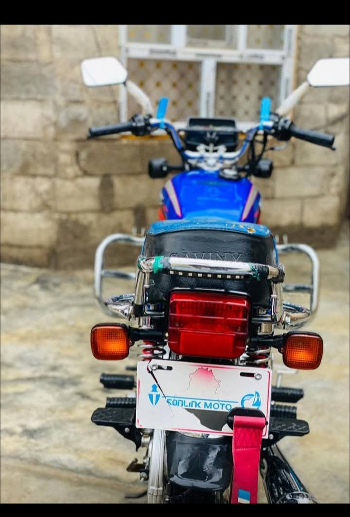 سلام عليكم ايراني 2022باب اول
1محرك كير مكفول 
2كهربائيّات كلها شغاله
بصمه نگره سلف 
3كماليات
4حيل نضيف مثل مموضح 
ماطور مال جناي 
السعر _725وبي مجال للطيبين 
للستفسار هاذ الرقم ***********
