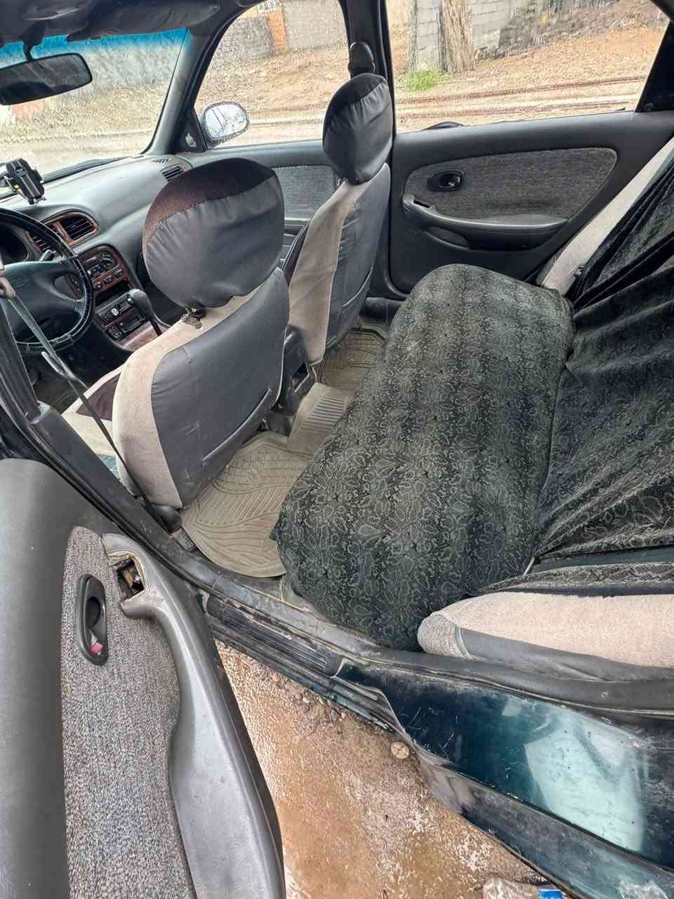 السلام عليكم 
سياره كيا كريدوس 97 للبيع 
كابون بانزين بيها 
سنويه ساقطه 
شرط التحويل 
صاحبها الشرعي موجود 
نكرت سلف كهربائيات شغاله ما بيها اي عيب مثل ما موضحه بالصوره
للاستفسار الاتصال 
*********** كركوك, العراق
