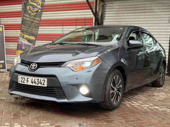 السلام عليكم للبيع كورلا 2016leتحويل فقط  وارد امريكي جاملغ فقط بدون ايرباك بدون لغود بلعراق بارد بل هلال الجاملغ الخلفي كير محرك مكفول السياره حلو و نضيفه 
كامره خلفيه 
شاشه بلادي
تحكم ستيرن 
كروز سرعه
بصمه 
بجم زنون
السع128$ بيها مجال
المكان بغداد 
***********وتساب موجود بغداد
