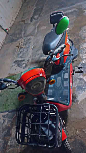 سلام عليكم دراجة شحن حجم 14 يحتاجلها تبديل بطارية فقط والباقي كله جديد ونظيف سعرها 125 وبيها مجال 
الرقم :*********** وعندي واتساب
