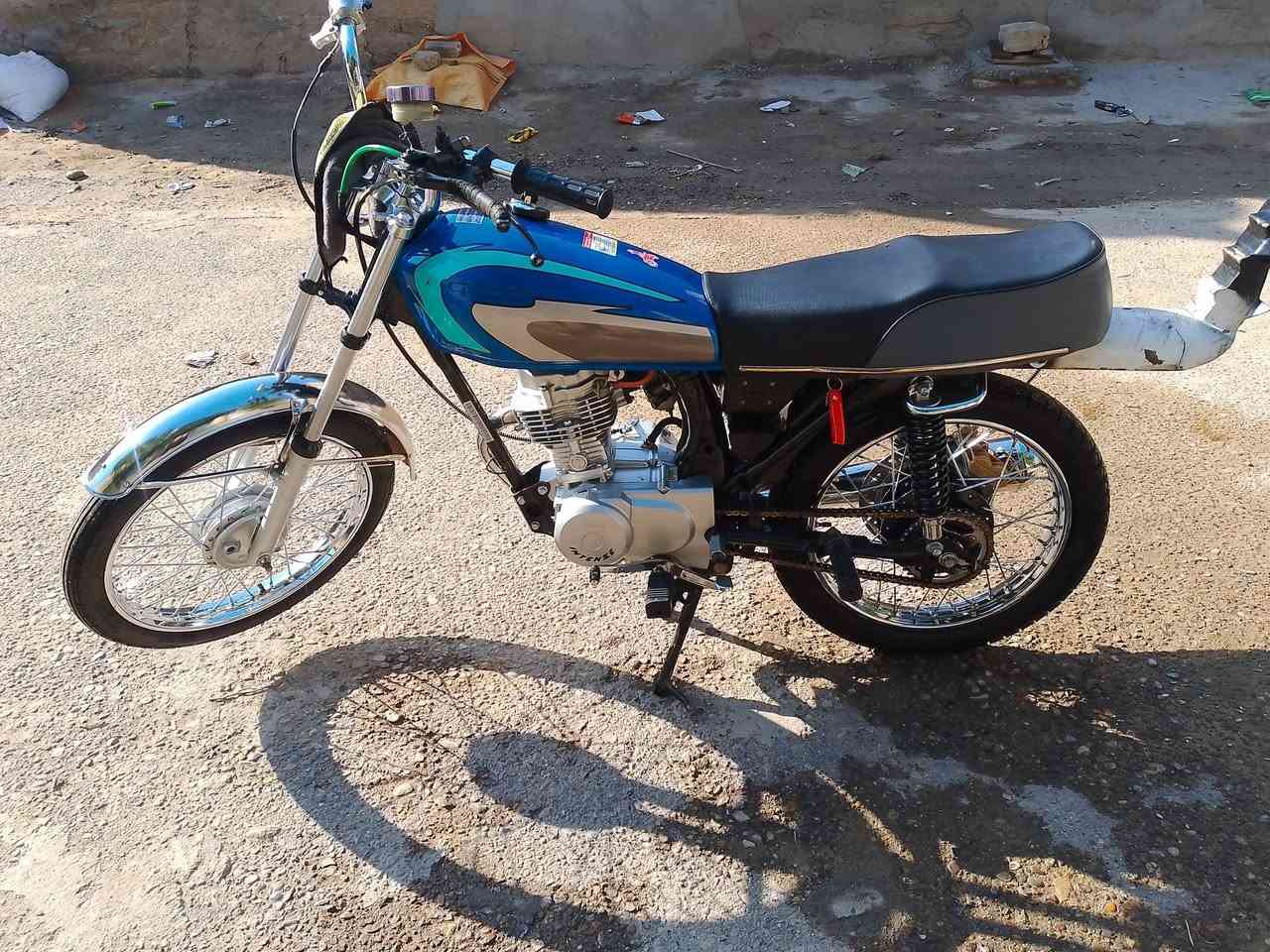 السلام عليكم شباب دراجه صار لها شهر من معمره دراجه بها عنبار كامل ابيع هي وامبارها واذا ما يفيدك الانبار انطيك ويل بدال الانبار سعر خاص ***********
