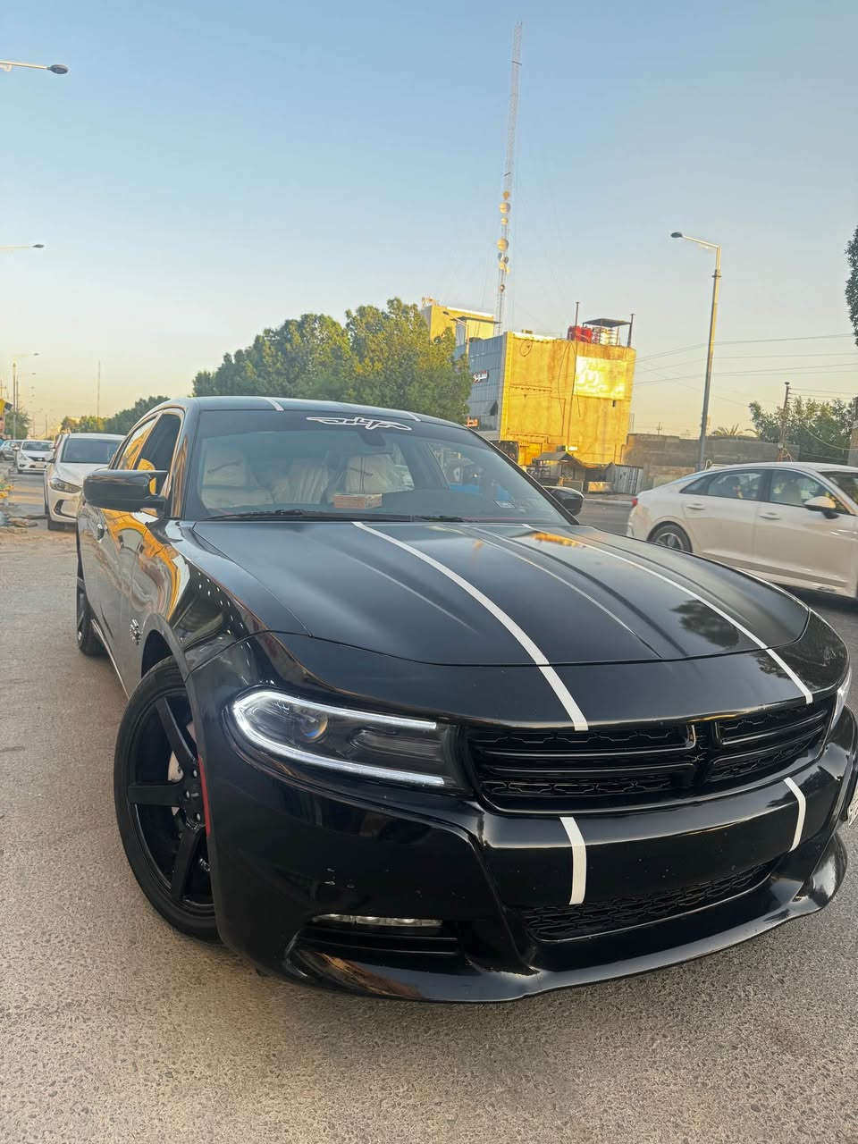 جارجر هيمي RT 5700 مديل 2018 صور الحادث موجوده
اي قطعه مامبدل بلسياره فقط البنيد صبغ والمدكر بارد وبيه بلباب بارد كل نقص مابيه ماشيه 133 الف كيلو 
 رقم بصره بأسمي تحويل السعر 185 وبيه مجال قليل
***********
مكاني البصره البصرة, العراق
