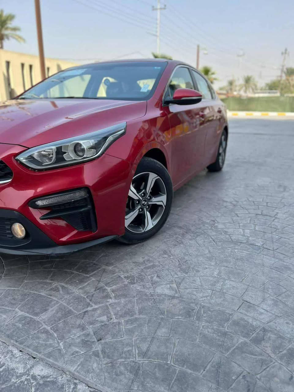 سيراتو 2020 خليجي رقم بغداد فول مواصفات عدا البصمة مكينه 1600مكفوله من الفتح كير تبريد حداديه تخم تاير كله على الشرط سيارة جاهزة  الضرر موضح بالسونار 
السياره باسم   ولد صديقي تحويل ثاني يوم سنوية جديدة مكان السياره السماوه الوركاء للاستفسار الاتصال على الرقم *********** بيه واتساب 
او على الخاص 
السعر  133 وبيها مجال
