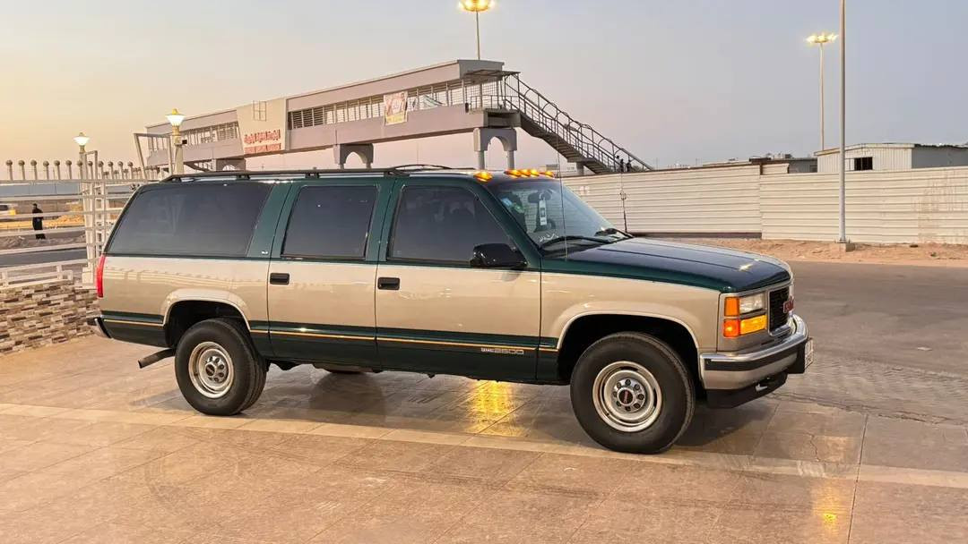 ﷽
‏‎ماشاءالله تبارك الرحمن 

‏‎سلام عليكم
هاي السياره فقط ليدور جديد ومميز 
 للبيع بهبهاني جمس موديل 1996  رقم المثنئ انكليزي بسمي تحويل ثاني يوم.مكينه .454.كير 1000. تبريد  3  قطع ثلج  سياره مكفوله كفاله عامه من الصبغ والضربه والتبديل والكص السياره على وضع الشركه  حداده جديد تخم تاير برجستون جديده جاهزه مابيها نقص برغي 
 وبا العافيه  لتكون من نصيبه مكان السياره البصره اي ستفسار ***********  اخوان الشراي يتصل ويعرف السعر مامتواجد على الفيس 

‭
