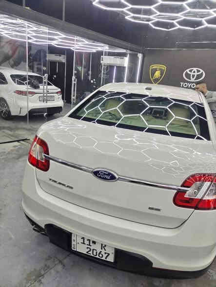 سلام عليكم 
فورد تورس للبيع موديل 2012
مكينه 3500كطن داخلها مابيها اي شي  
صدر جديد سياره رادار شفتات تحكم ستيرن 
شاشه سياره محدثه بجم وبنيد 
حادثها خلفي جاملغ يسرى 
وباب سايق 
تخم تاير 
داخله حمام ونانو سيراميك 
بضمان 
مابيها اي نقص كير مكينه صدر خير من الله 
رقم بغداد مميز باسمي 
سعر 115 بغداد ابو غريب حي تميم 
بسعر النترا والله 
وبلعافيه على الياخذها 

***********
