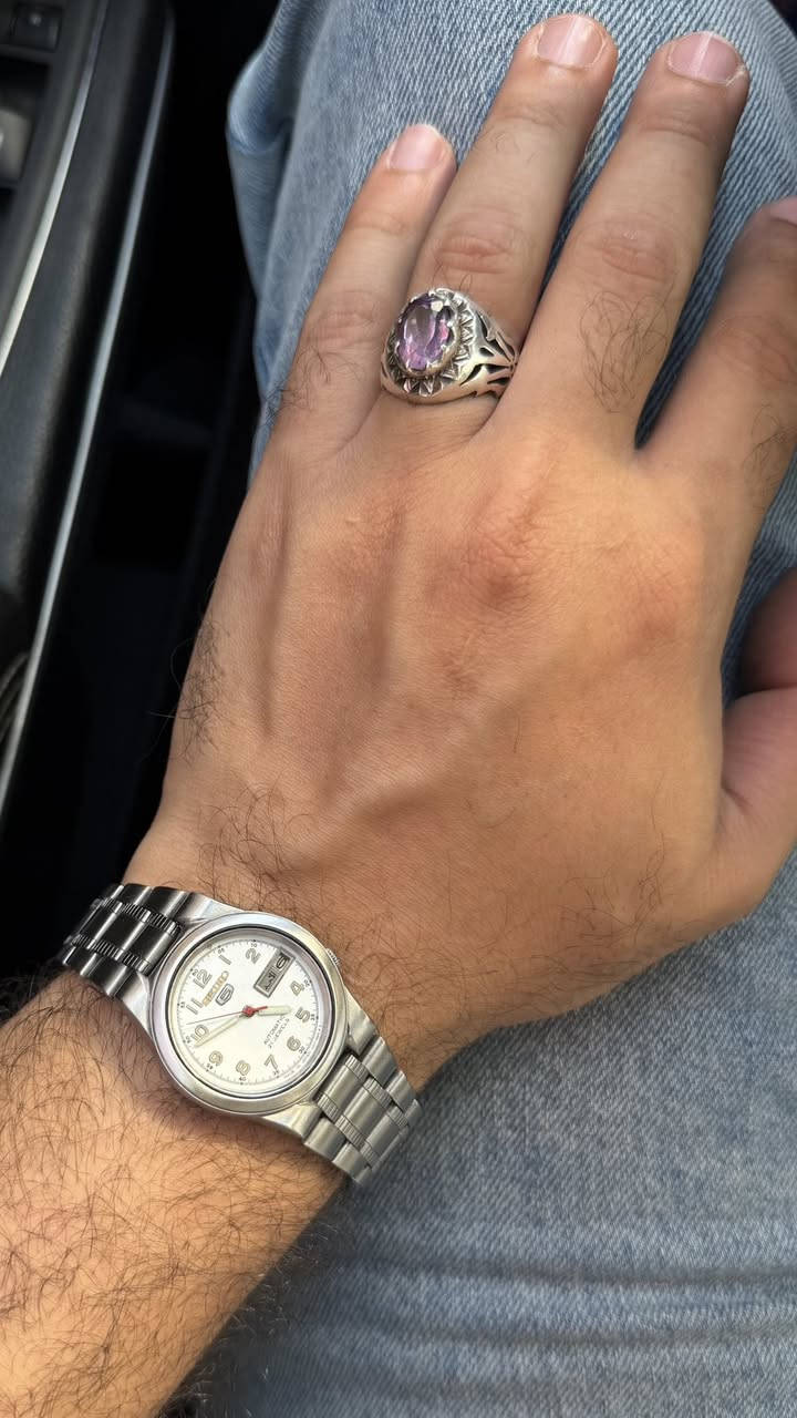 Made in Japan 🇯🇵
سيكو ياباني اصلي 
انتاج التسعينات 1990s
اوتوماتيك ⚙️
قطر 32 كلاسك
21 حجر
منفذ دي ديت عربي انكليزي
الساعة اساسية بالكاملة سير وبوك
السعر 85 الف


**إذا كنت صاحب هذا الإعلان وتريد حذفه لأي سبب، رجاءا أرسل رسالة إلى الدعم الفني**