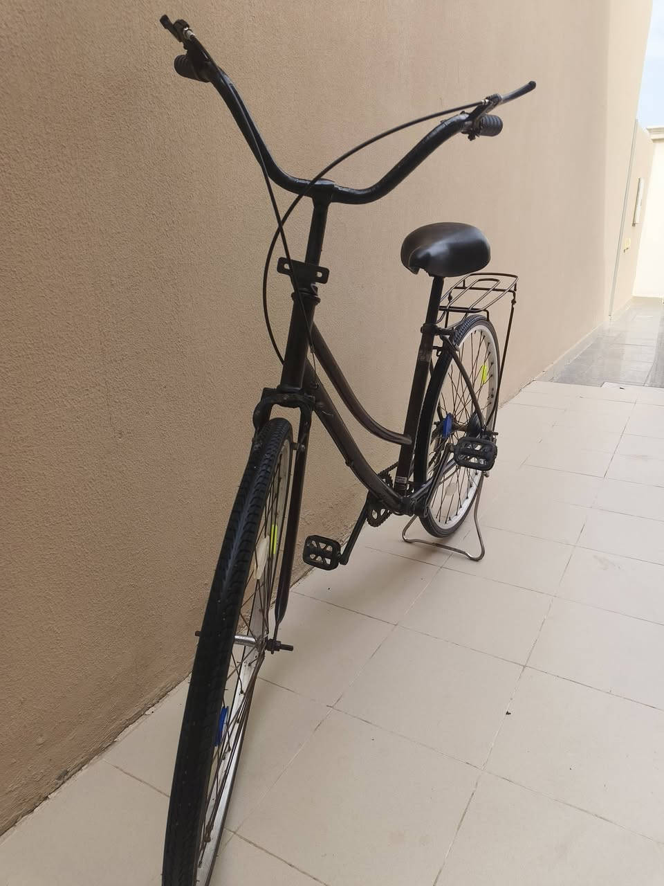 بايسكل سياحي بالة اصلي، حجم 26، الاطارات والتيوب جديد، ب75 الف فقط
***********
