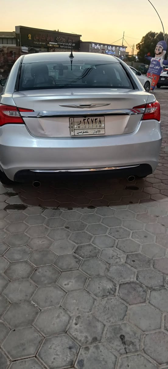 للبيع بلقسط او مراوس حسب القناعه C200 موديل ٢٠١٢ فول عدا البصمه كير محرك تبريد تحويل  مصبوغه حزام بدون دواخل بيها طخه بسيطه بلصندوك محرك ٦ سلندر السعر ٩٥ مقدمه ٤٥ والباقي كل شهر ٣ ورقات  الخاص مفتوح مكان السياره الرمادي للاتصال ***********

