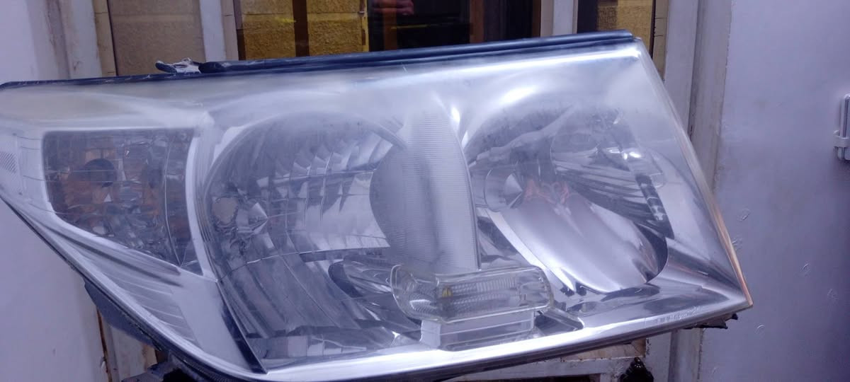 السلام عليكم
لايتات لاندكروز اصلي ياباني 2010
ب210$ 
***********
