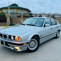 بي إم دبليو 525i • ١٩٩٥ • دواخل جلد
