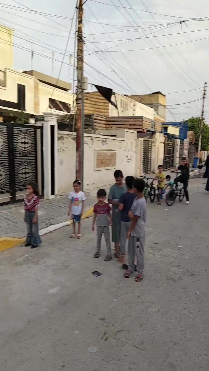 بيت 80متر طابق اونص منطقة 2000 شارع الجريخي محله 213 قريب على شارع جريخي مقابل كوفي جويه يم الشارع المؤدي على شارع 20 مدرسة الحكيم ***********
السعر 68مليون
