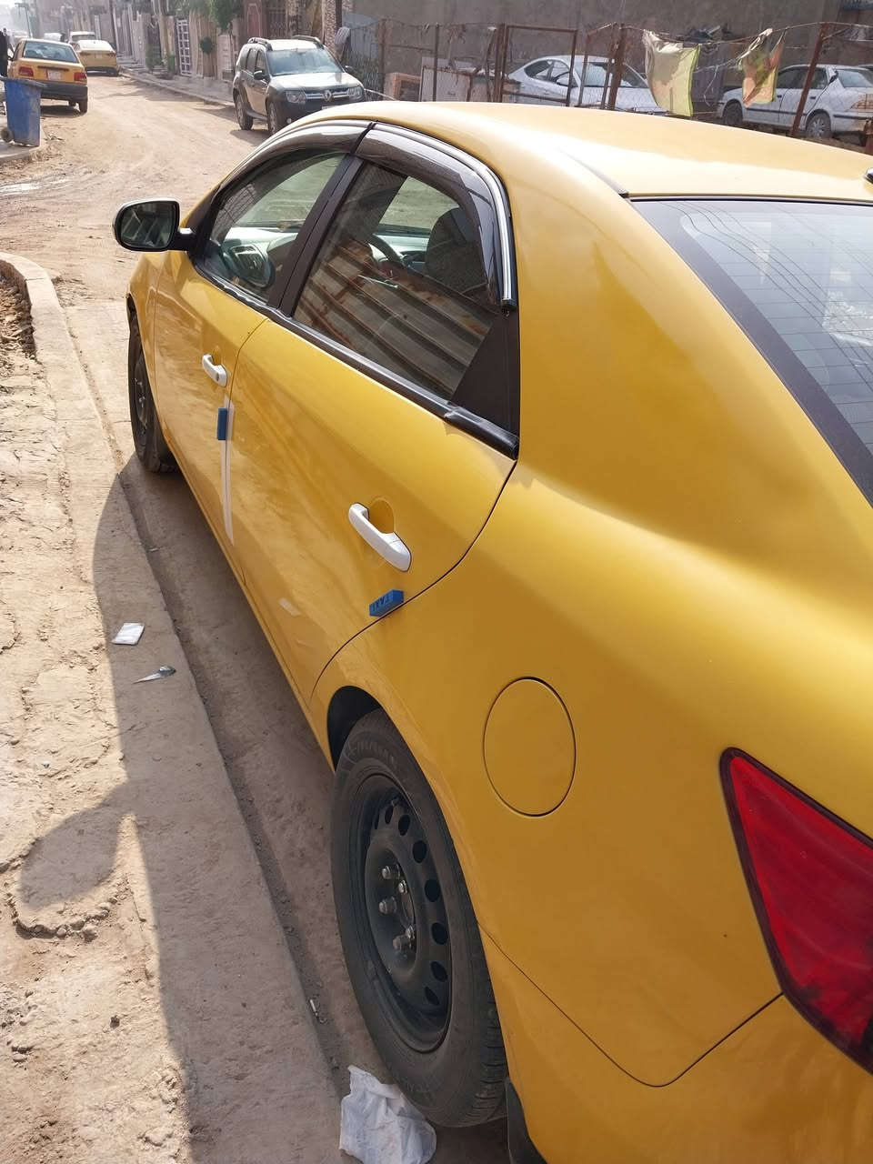 فورتي ١٢ كير مكينه تبريد تدفئه خير من الله بسمي س ٨٢ وبيها حك جيه ***********
