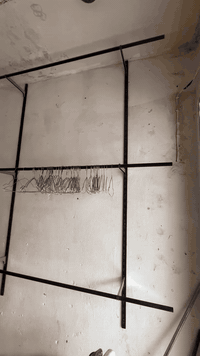 السلام عليكم ديكور محل ملابس مستخدم شهرين فقط 3امتار وديكور احذيه السعر 250الف وبي مجال تواصل فقط واتس اب او اتصال ***********
