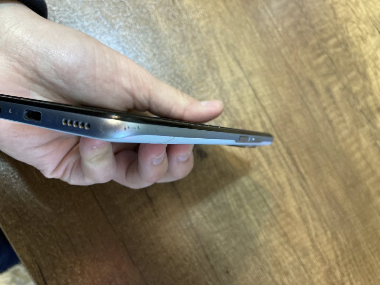 السلام عليكم 

هونر اكس 7a
ذاكره 128رام 8 
بطاريه 6000
دبل سيم 
جهاز كلو شغال ما بي خلل
نظافة الجهاز كدام العين 
فقط بي فطر بل ضهر 

للبيع سعرو 115 وبي مجال
لتواصل خاص


**إذا كنت صاحب هذا الإعلان وتريد حذفه لأي سبب، رجاءا أرسل رسالة إلى الدعم الفني**