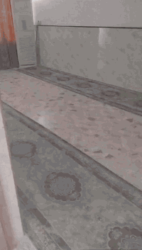 بيت زراعي للبيع الرئاسه  شارع 15 المساحه 180 بناء حديث السعر 120 
***********
