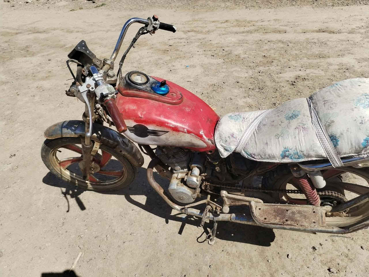 السلام عليكم دراجة جونده كلك محرك 20 السعر 150 وبيها مجال المكان الديوانيه ال حمد
الاستفسار ***********
