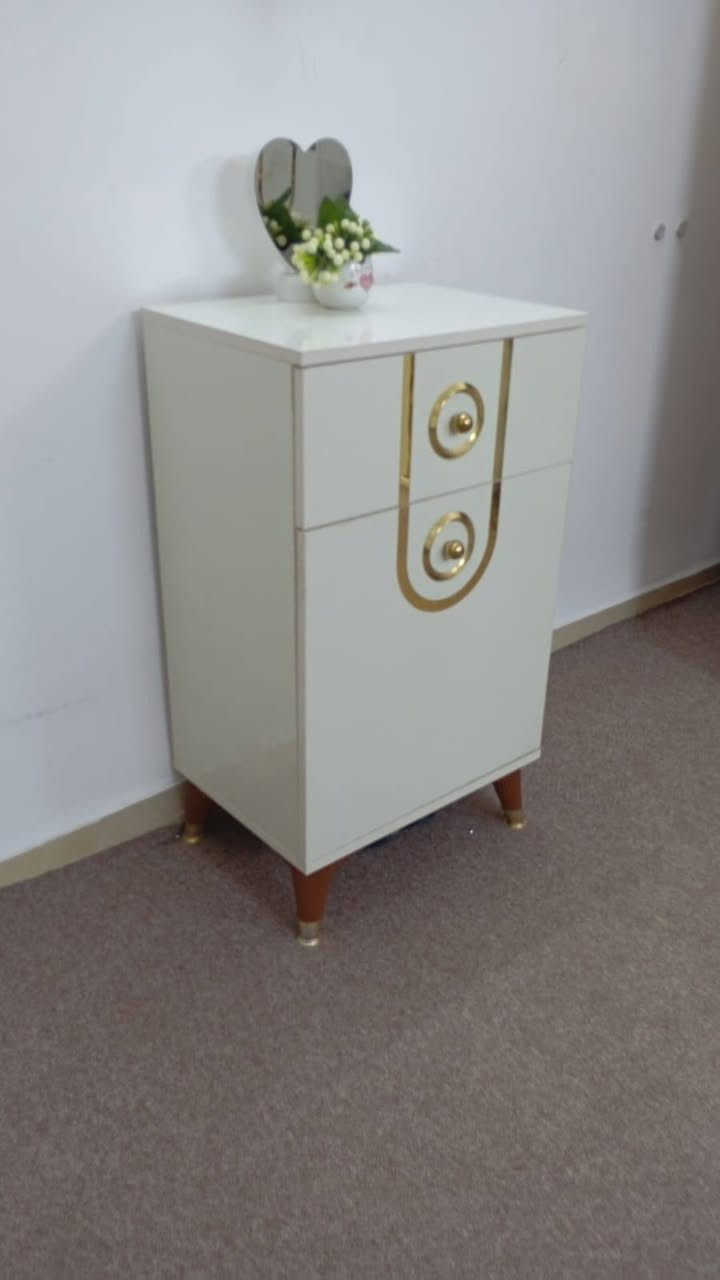 غرفة نوم للبيع كربلاء النضافة ١٠٠؛ ١٠٠
سعرها ٧٥٠ مع المجال للشراي


**إذا كنت صاحب هذا الإعلان وتريد حذفه لأي سبب، رجاءا أرسل رسالة إلى الدعم الفني**