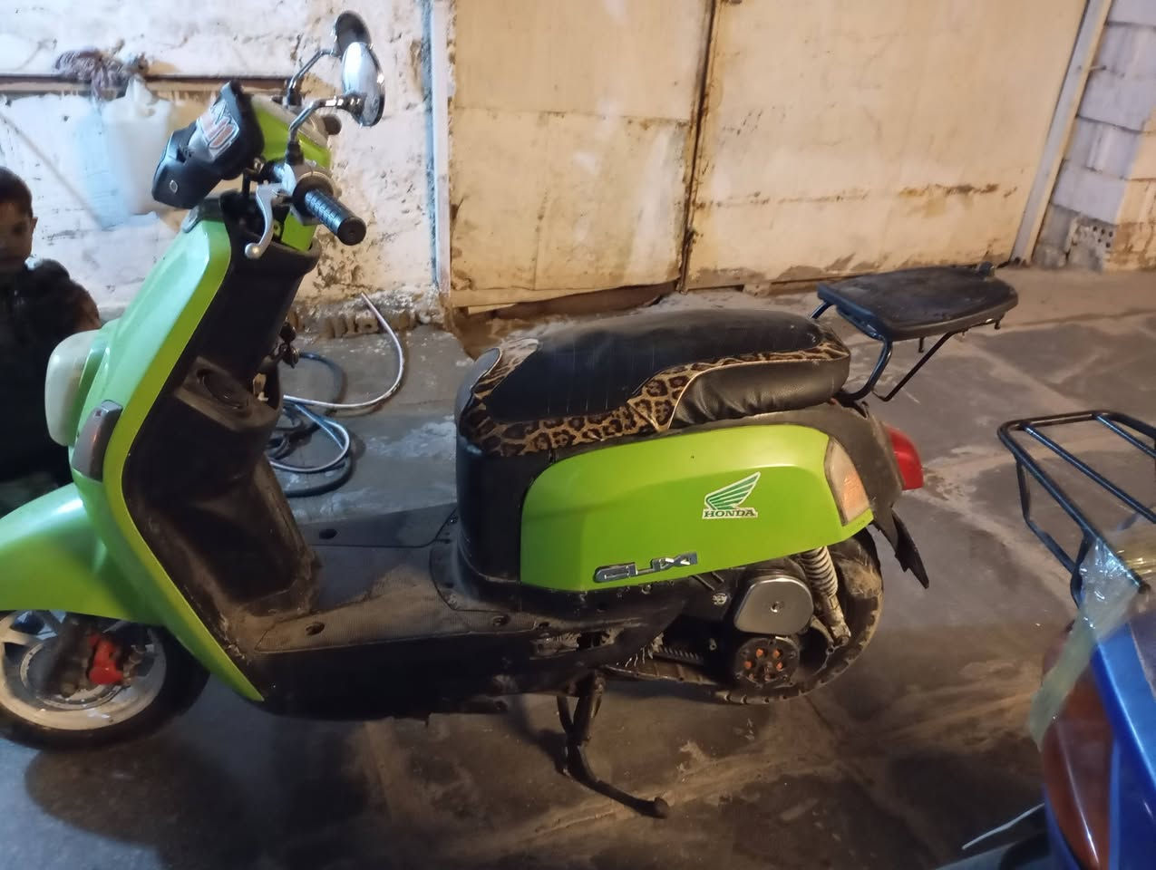 سلام عليكم دراجه بوليس نكره سلف اشاير شغاله كلهن سلف جديد باتري جديد السعر 550اوبيه مجال العنوان بغداد العبيدي قرب سوك الراسه ***********,أو خاص
