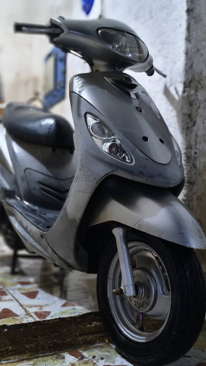 سلام عليكم 
دراجة ماكس للبيع كفاله عامه ختم واحد مامفتوحه سلف هندر


**إذا كنت صاحب هذا الإعلان وتريد حذفه لأي سبب، رجاءا أرسل رسالة إلى الدعم الفني**