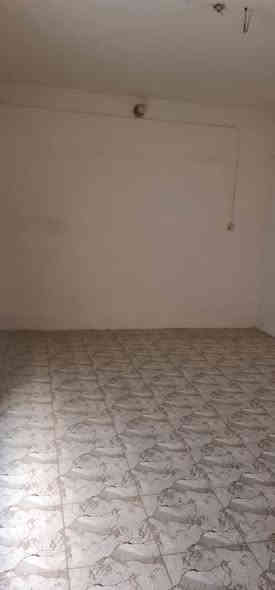 السلام عليكم مشتمل للايجار 100متر 
العنوان بابل حي العسكري شارع 30مقابل حسينية البتول 
للاستفسار ***********
