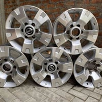 خمس ويلات حجم 16 مصبوغ حاليا اسود للبيع 07722875355