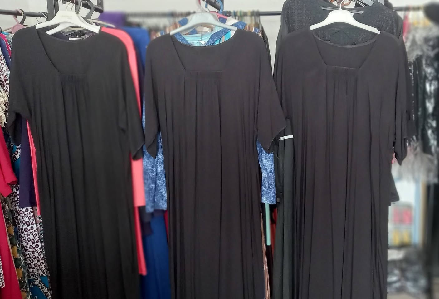 تعلن ازياء المسره للتخفيضات
 عروضنا مستمره وزبائنا يدللون واسعارنا بعد انسب وانواع الدشاديش الكشمير الصيفية والقمصان والفساتين بعد أجمل وارقى وبأسعار مخفضة تبدأ من ٣٠٠٠ دينار وعرض ٥٠٠٠ دينار وكما يتوفر تشكيلات باسعار اعلى ومخفضة واجمل التشكيلات من الملابس النسائية والأطفال اهلا وسهلا بكم للتواصل 
*********** 
قضاء بلد شارع الأمير مقابل بيت وعيادة الدكتور الجراح قاسم حاتم القيسي 
تفضل شوف المنشورات وتدللون علينا
