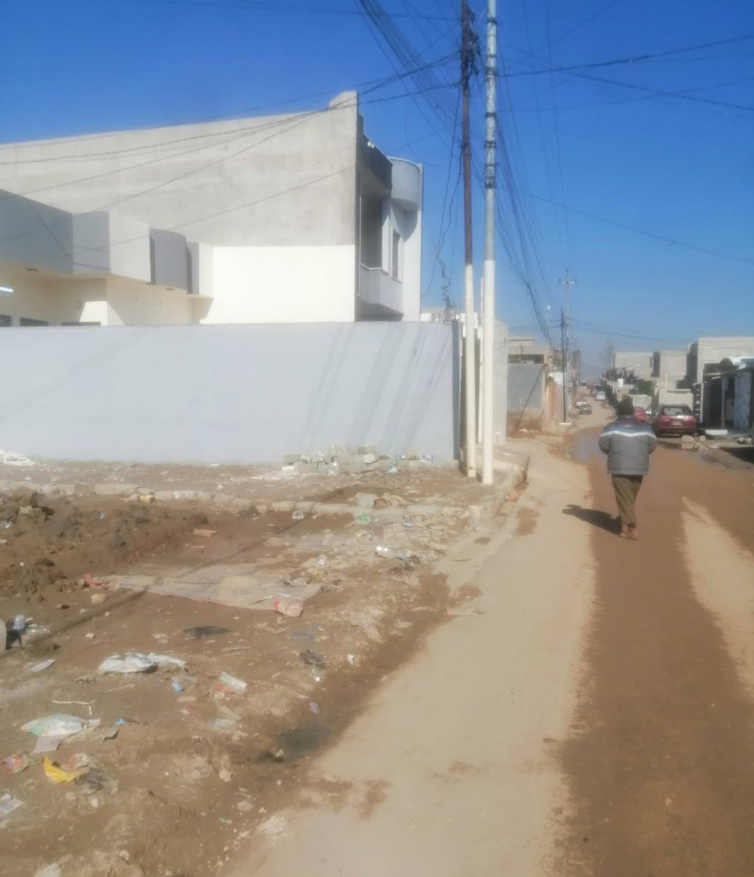 #القوسيات_أرض_للبيع
#سند_زراعي
#بسعر_مناسب
المساحة ٢١٧ متر ونص، الواجهة ٧ متر و٢٥ سم
الموقع شارع المعامرة
السعر ١٨ مليون نهائي
الأرض فيها كرت بلدية
خدمات ماء كهرباء تبليط.
للتواصل ***********
