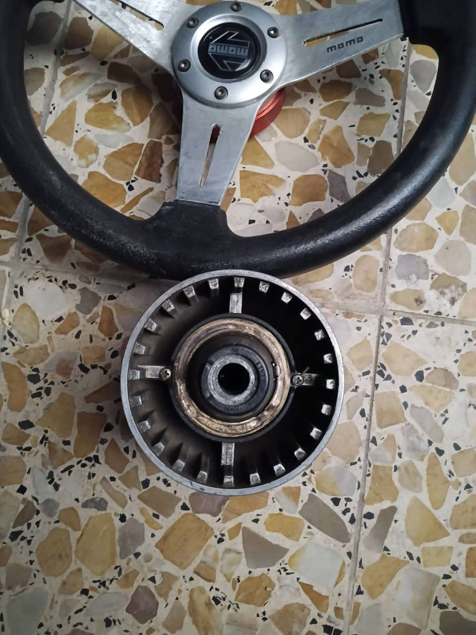 سلام عليكم دركه رياضيه momo اصلي
للبيع جنت شادها ع زعره مكاني بغداد زعفرانيه 
رقم ***********
سعر150
