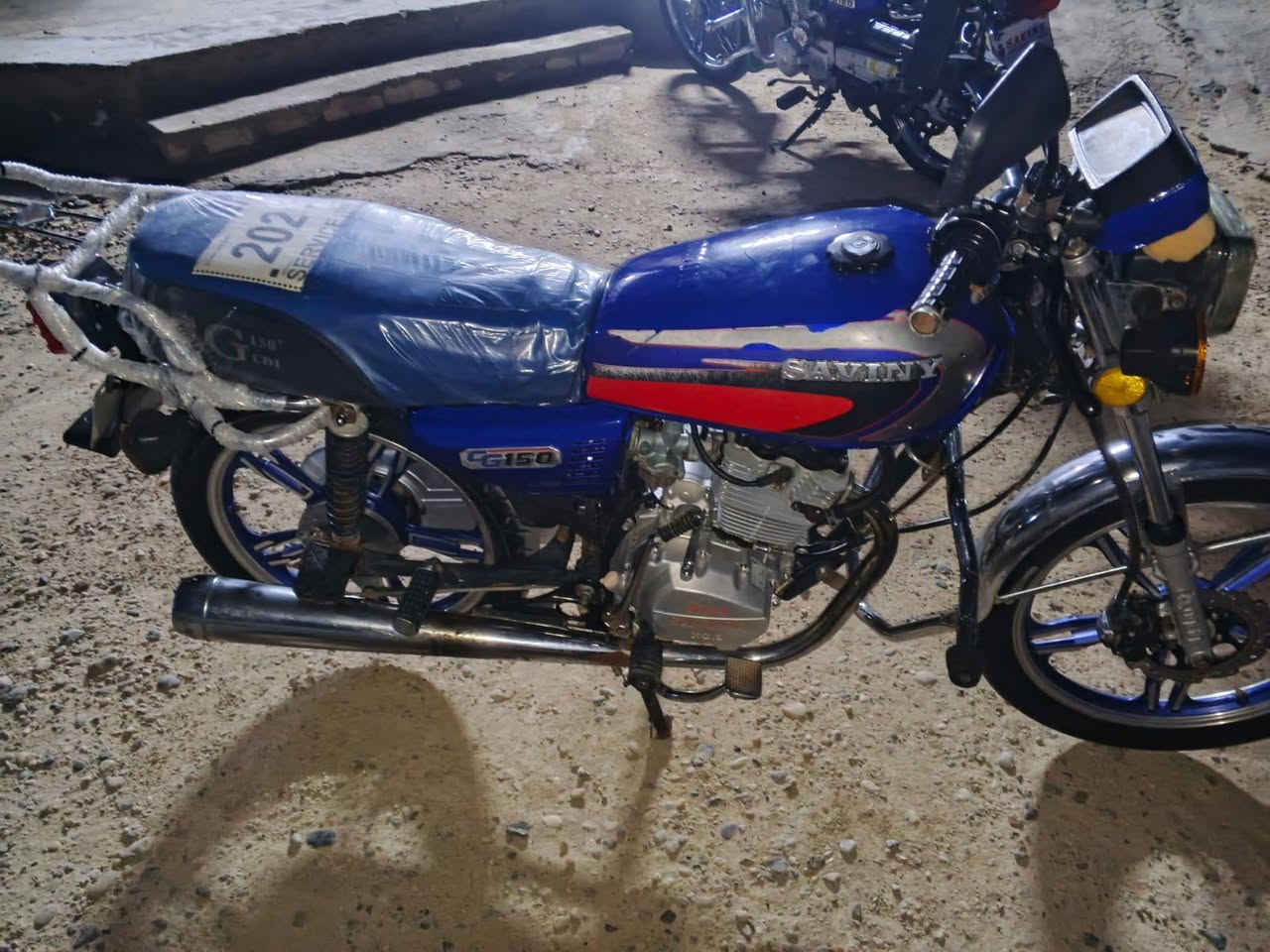 دراجه للبيع موديل 21 صلف هندر كهربايات شغال ويا منفيس سعر 500 وبي مجال رقم 📱 الهاتف ***********
