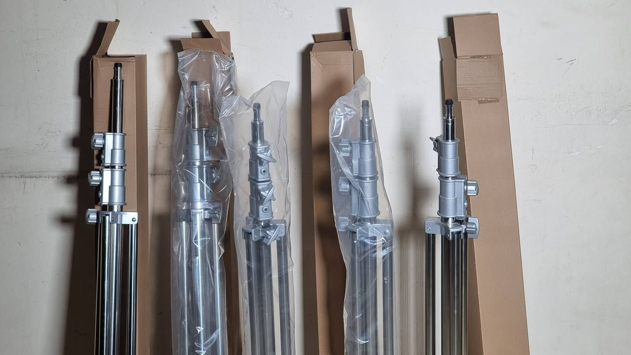 استاند استيل ثقيل ارتفاع 3 متر جديد سعر الواحد 35 الف 
متوفر توصيل


**إذا كنت صاحب هذا الإعلان وتريد حذفه لأي سبب، رجاءا أرسل رسالة إلى الدعم الفني**