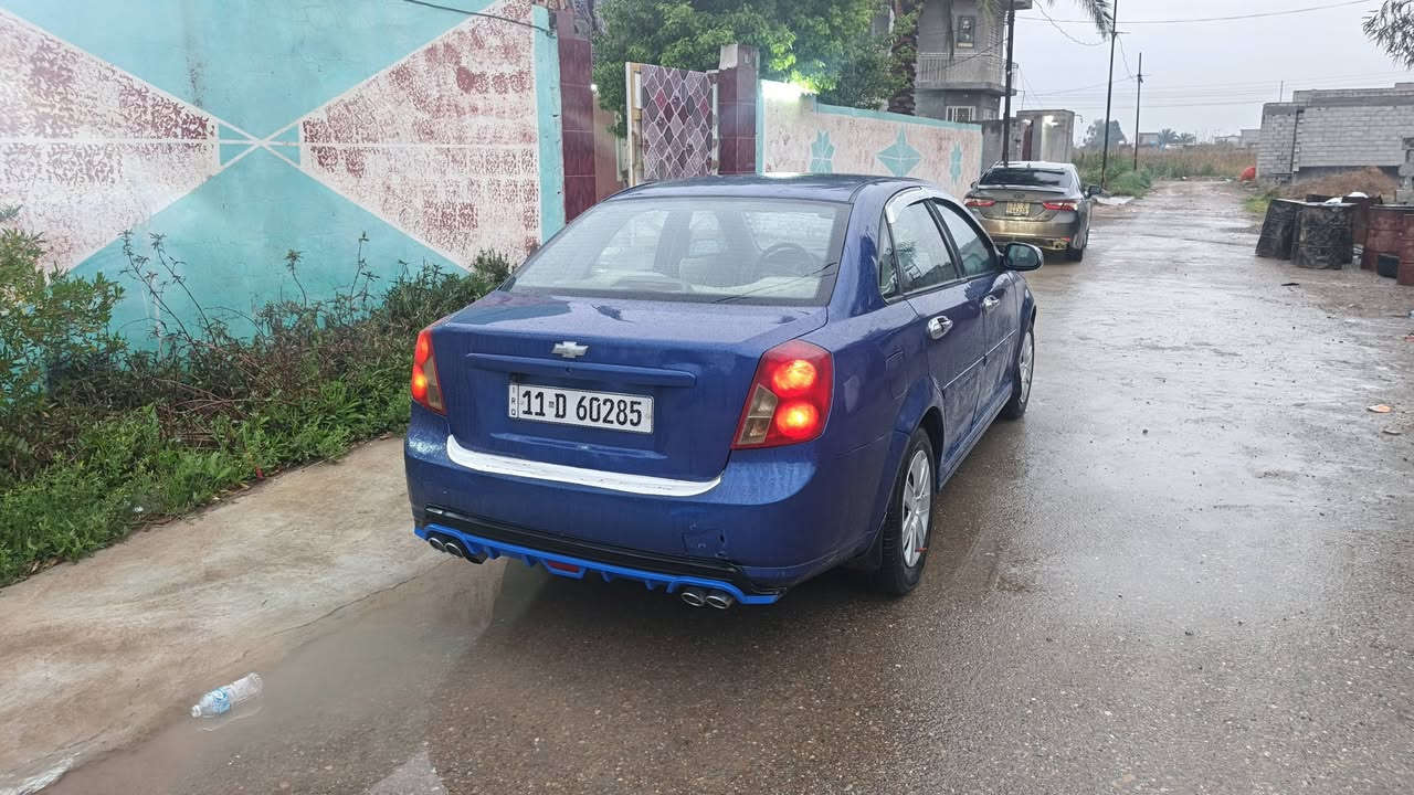 السلام عليكم
متاح شوفر ليت اوبترا موديل 2005 سياره جاهزه كير ومحرك كفاله تايرات نضيفه باتري جديد مصبوغه عام جماليه ضرر السياره باب السايق فقط 
صدر امامي وخلفي جديد كهربائيات شغاله رقم بغداد شرط التحويل سنويه نافذه لسنه 28 السعر 48 ورقه وبيها مجال بسيط للشراي وميتعبني مكان السياره ديالئ المقداديه للستفسار ***********
