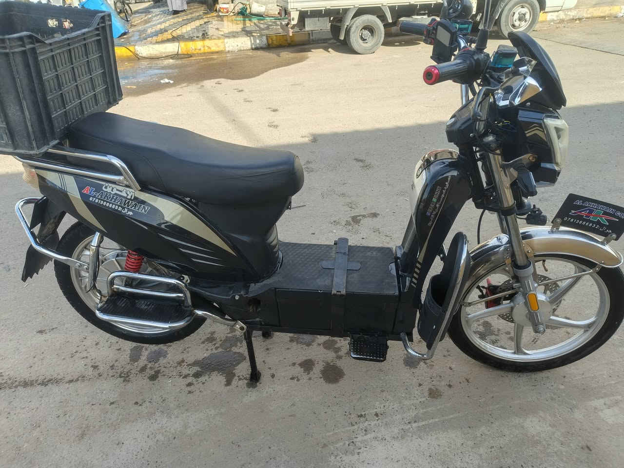 السلام عليكم دراجه هارلي للبيع شرط نضافه تخم جديد يم أبو أوس شاده قبل يومين 
سعر 675
*********** بياع شراي لا تجي
