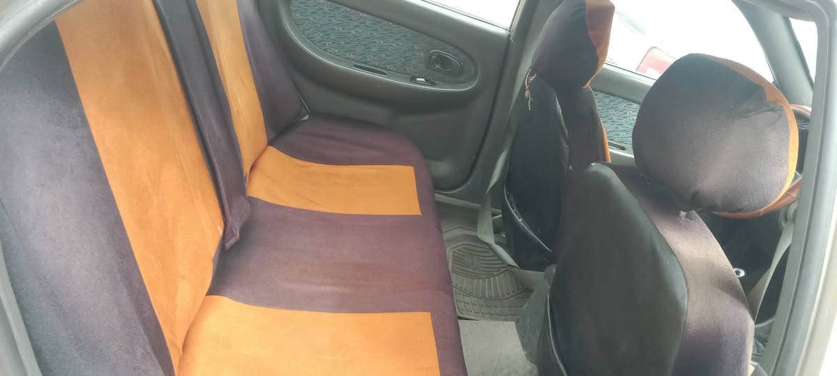 السلام عليكم سيارة للبيع كيا سيفيا موديل 2000 محرك امسكر  السعر 40 ورقة الرقم ***********
