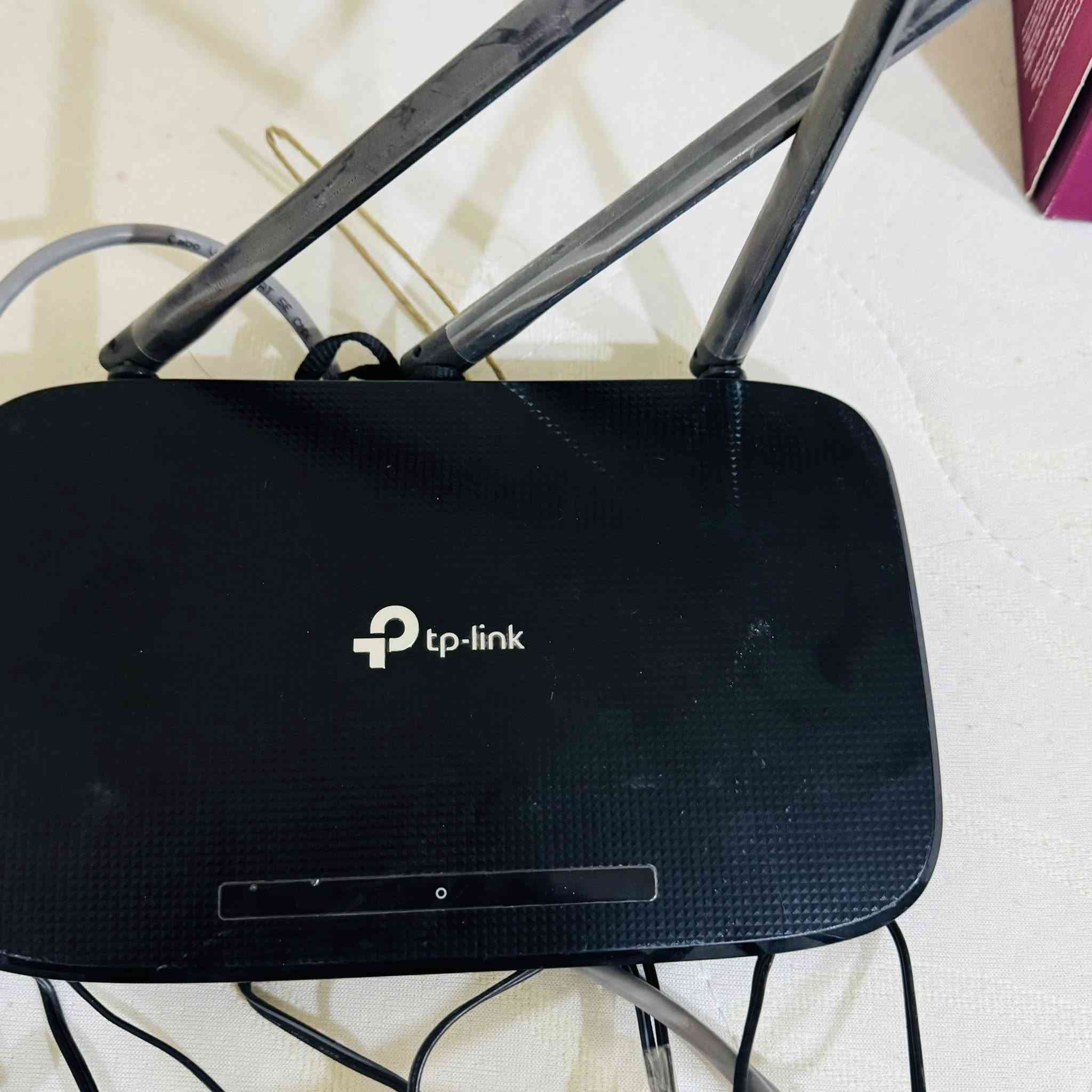 منظومة انترنت و راوتر كاملة للبيع 
مكاننا مركز الكوت


**إذا كنت صاحب هذا الإعلان وتريد حذفه لأي سبب، رجاءا أرسل رسالة إلى الدعم الفني**