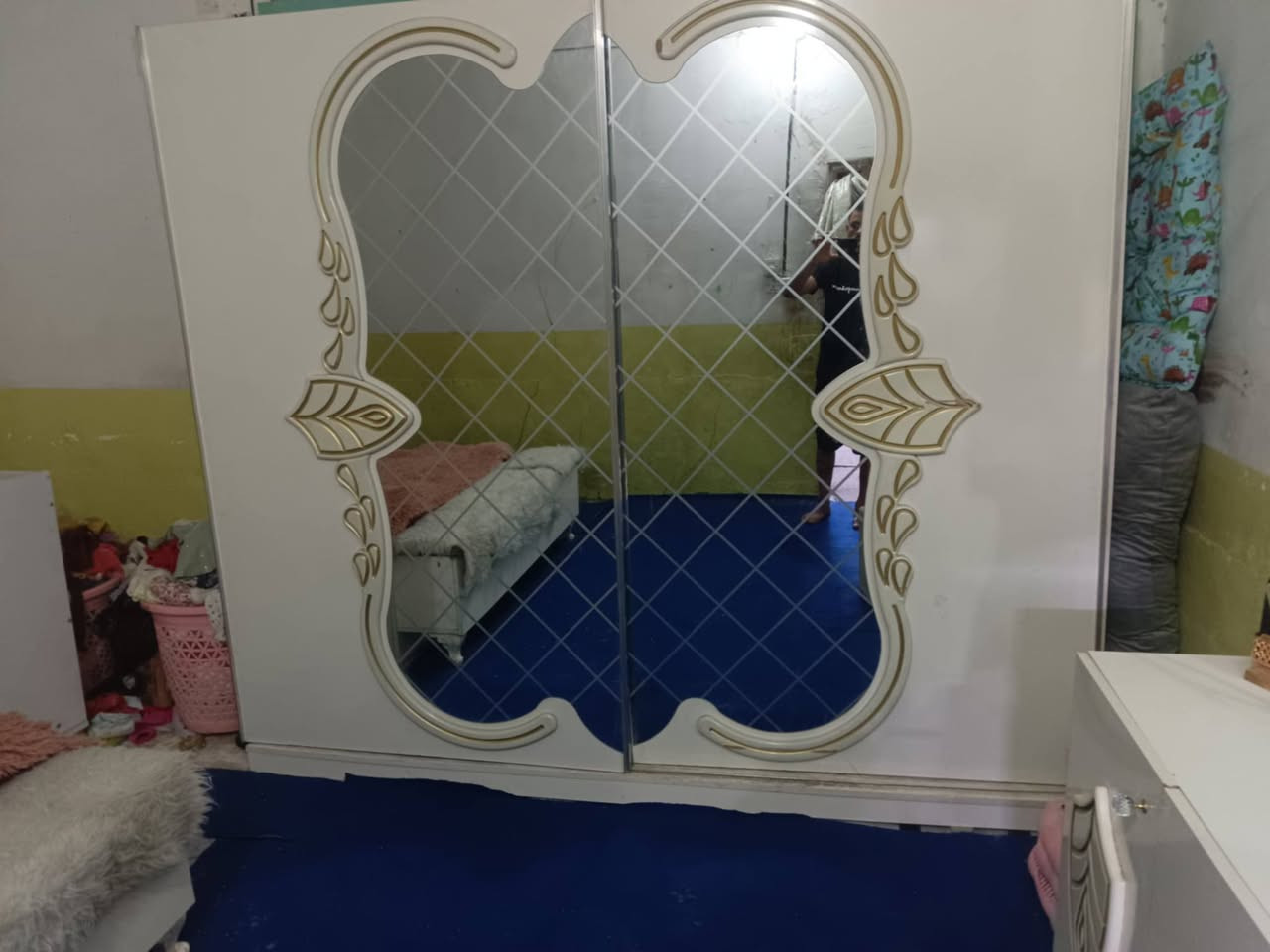 غرفة نوم السعر ٣٠٠. 

 ٨ قطع نضيفه


**إذا كنت صاحب هذا الإعلان وتريد حذفه لأي سبب، رجاءا أرسل رسالة إلى الدعم الفني**