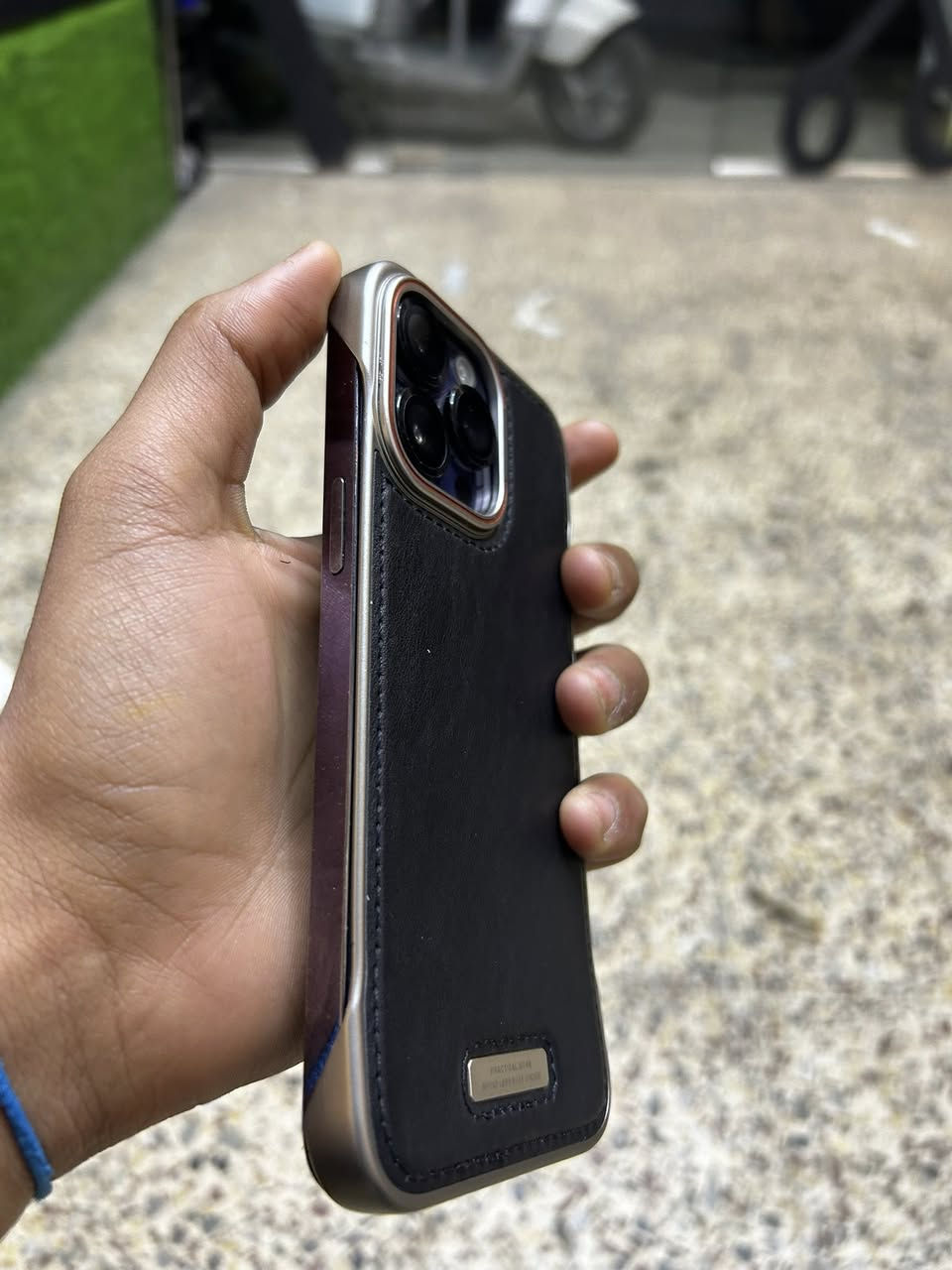 آيفون 14برو ماكس  ذاكره256 بطاريه100 شاشه مبدله اصلي شرط دبل سيم الاستفسار***********   /***********. سعر550
