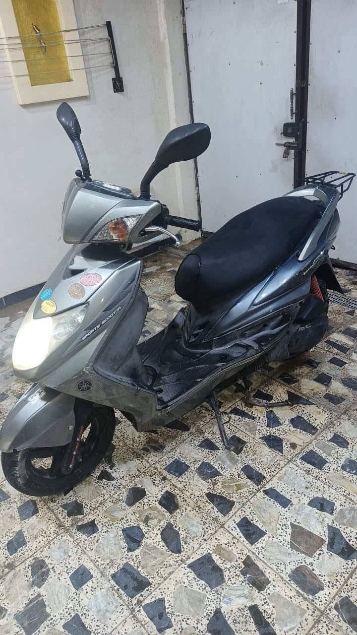 سلام عليكم دراجه سكنس فحل كابريتر ياباني دراجه وظع رمبه نظيفه كلش كلشي بيها شغال مابيها أي نقص السعر 650 وبيها مجال مكان بغداد شعله رقم هاتف ***********
