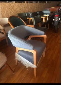 40 كرسي جديد للبيع غير مستعملات مستعجل على البيع جدآ ابيعهن كلهن مره و...