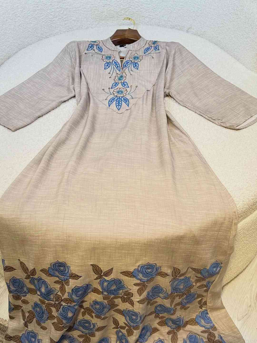 الــسعـر10الـف✨🤎
القياسات(L,xl,2x,3x)
الخـامة(كشمير)

الـسعر10الـف🤎✨
القياسات(4x,5x,6x,7x)
الخامة(كشمير)

للحجز و الاستفسار التواصل على الأرقام واتس اب 
***********
***********
***********
***********

توصيل بغداد  5000
توصيل محافظات  5000
