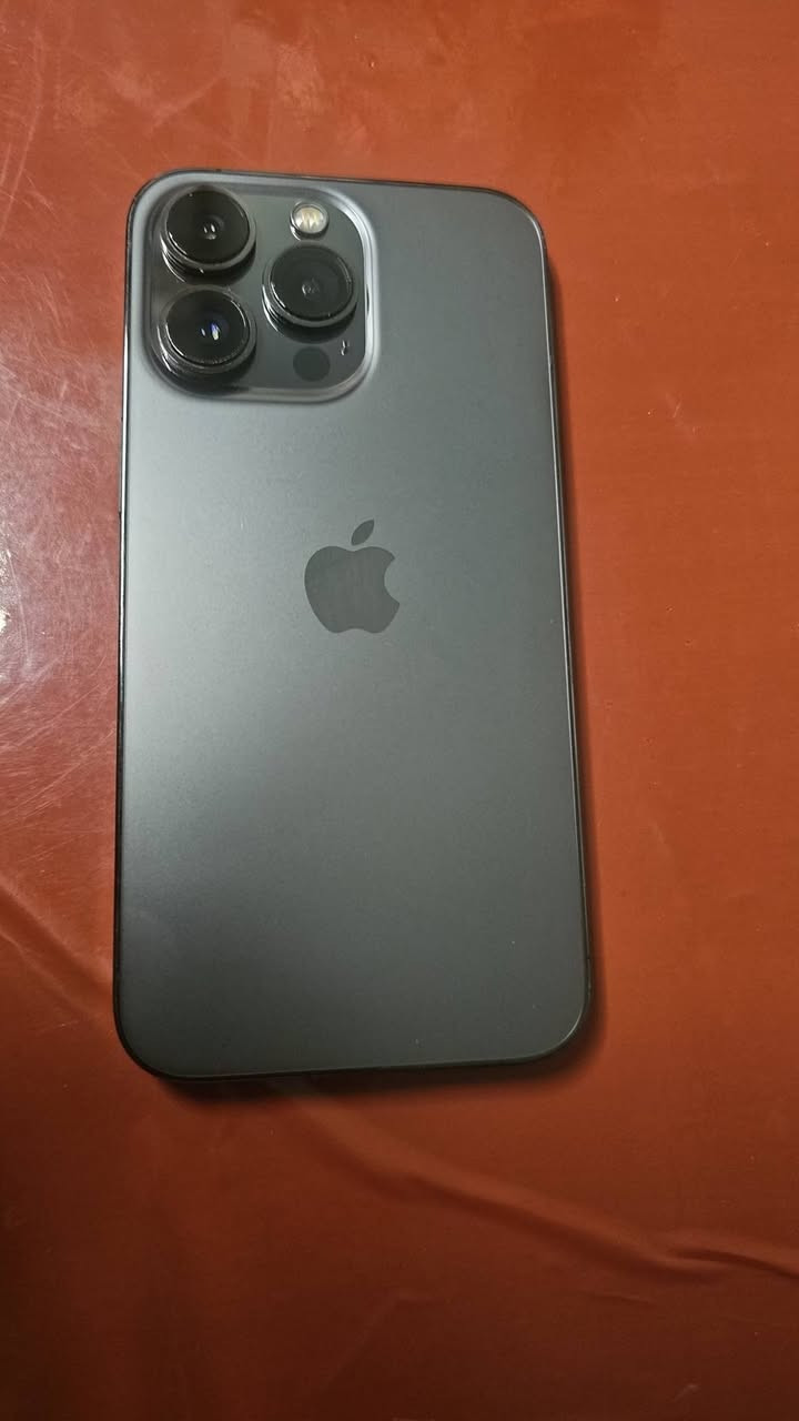 موبايل ايفون ١٣ برو ووتر بروڤ الذاكرة ٢٥٦ البطاريه ٩٧ ما مفتوح ابد ولامبدل بي شي أبد نضافة جهاز بالصور جهاز وحده بدون ملحقات السعر ٦٠٠ ألف وبي مجال قليل توصيل متوفر بغداد او محافضات


**إذا كنت صاحب هذا الإعلان وتريد حذفه لأي سبب، رجاءا أرسل رسالة إلى الدعم الفني**